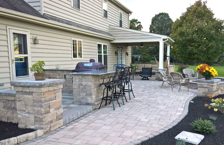 EC-Landscaping-Outdoor-Kitchen